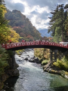 The bridge across the river to Toshugu shrine